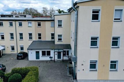 Wohnen auf Zeit Gießen - 9 Zimmer, 200 m&sup2;, 300&euro; | Angebot:26661320