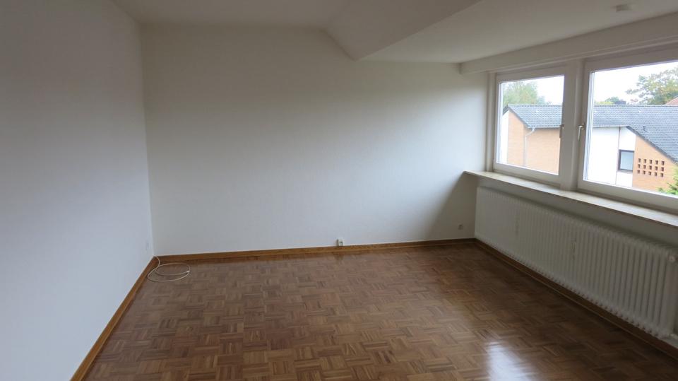 Dachgeschoßwohnung Sittensen - 2.5 Zimmer, 65 m&sup2;, 650&euro; | Angebot:24840226