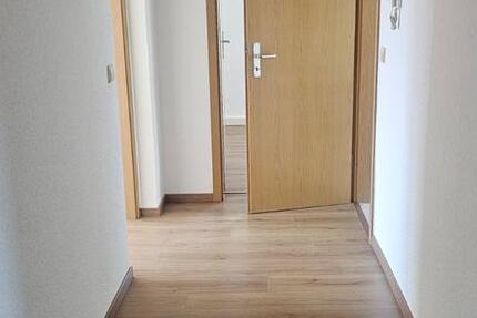 geräumige 3 Raumwohnung mit Einbauküche 3 zimmer