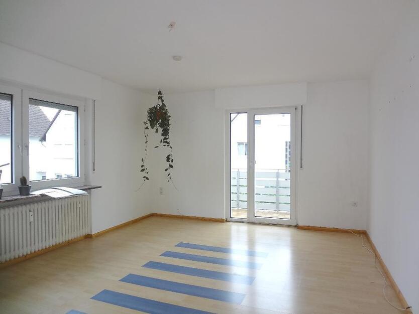 3 ZKBB* tgl. Wannenbad* max. 1-3 Pers.Süd-West-Balkon* Markise* tgl.-Wannenbad* Sat* Pfungstadt
