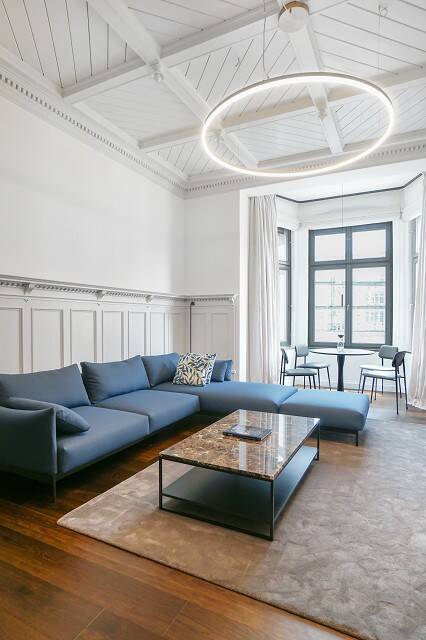 Möbliert: Eleganz trifft Geschichte - Stilvolle AltbauWohnung im Herzen Berlins