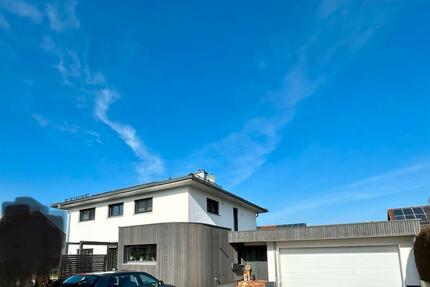 Haus Kettershausen - 6 Zimmer, 212 m&sup2;, 2.000&euro; | Angebot:25046990