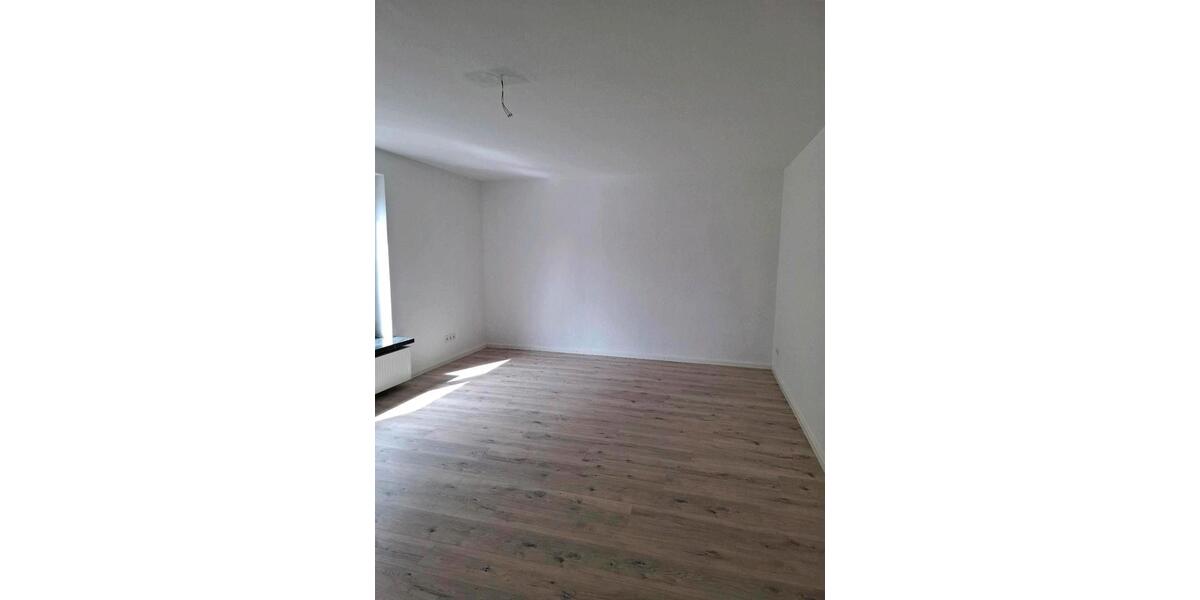 Etagenwohnung Kassel - 2 Zimmer, 70 m&sup2;, 770&euro; | Angebot:26593149