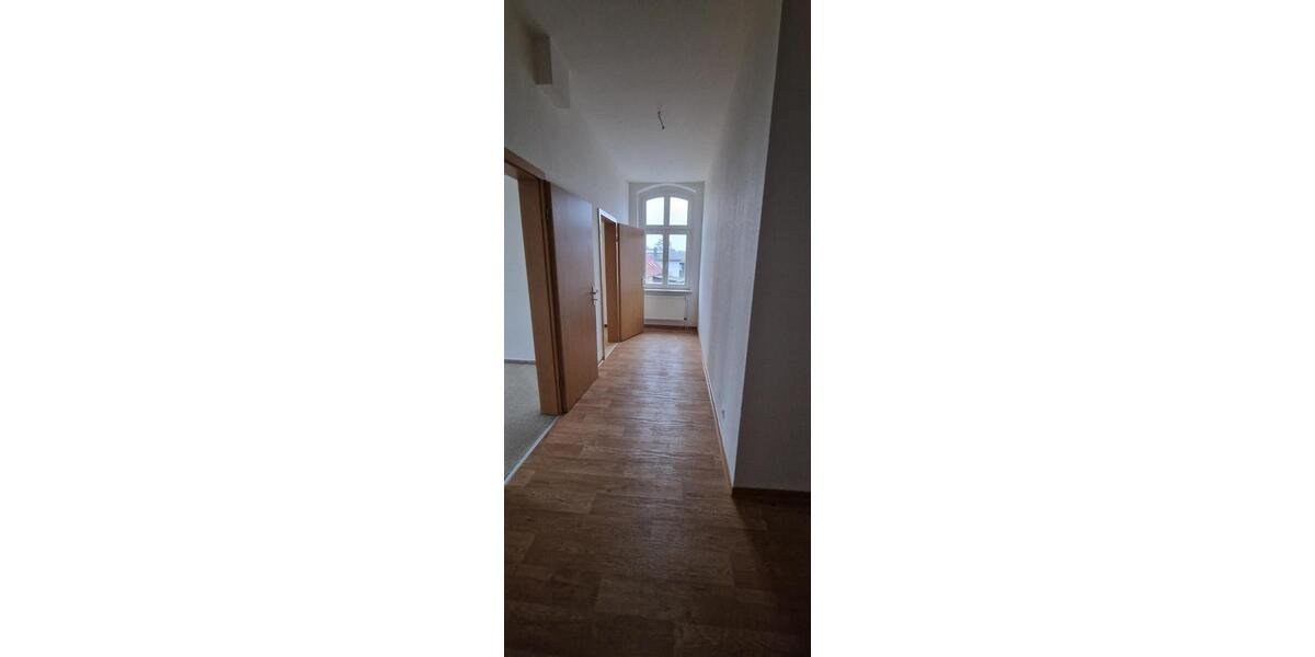 Etagenwohnung Finsterwalde - 2 Zimmer, 67 m&sup2;, 350&euro; | Angebot:22740023