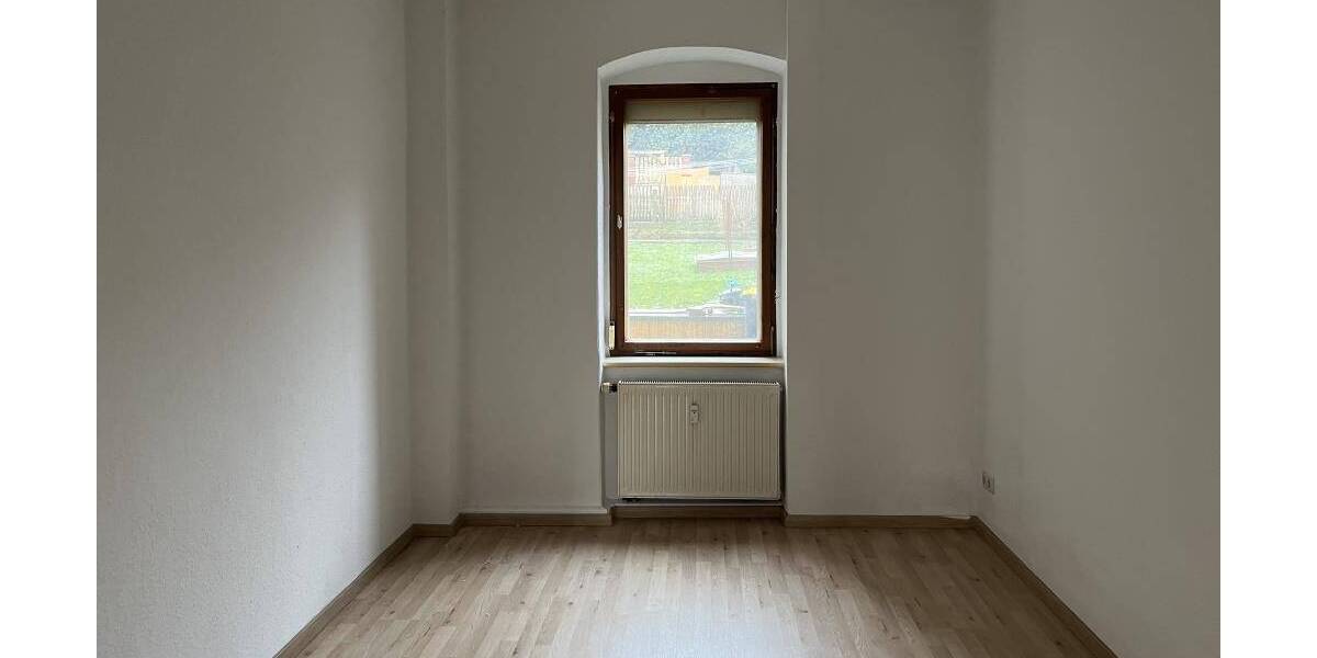 Etagenwohnung Roßwein - 2 Zimmer, 38 m&sup2;, 200&euro; | Angebot:26161482