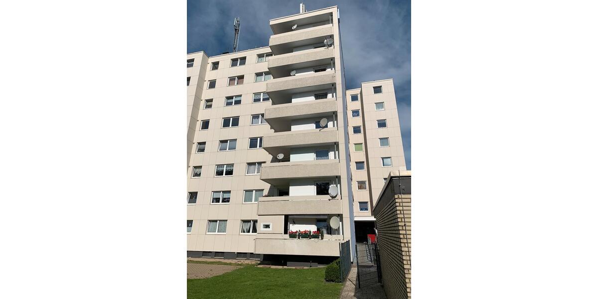 Direkt einziehen! Frisch renoviertes 1-Zimmer-Apartment + Loggia, separate Küche, Wannenbad, Aufzug 1 zimmer