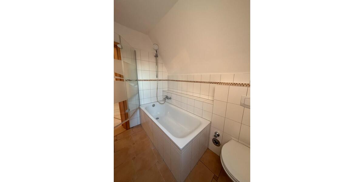 Dachgeschoßwohnung Soest - 4 Zimmer, 73 m&sup2;, 721&euro; | Angebot:26116303