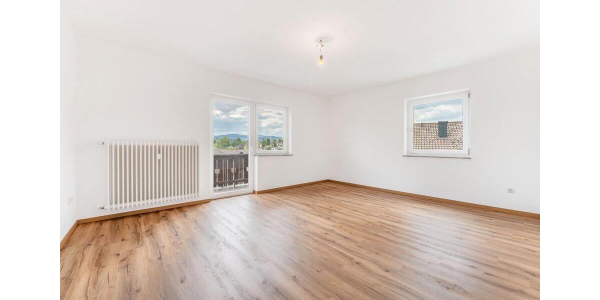 Etagenwohnung Regen - 3 Zimmer, 81 m&sup2;, 650&euro; | Angebot:26409137