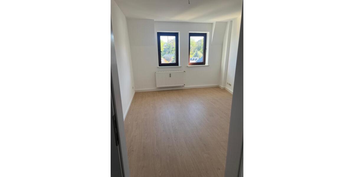Etagenwohnung Glauchau - 2 Zimmer, 51 m&sup2;, 400&euro; | Angebot:26512370