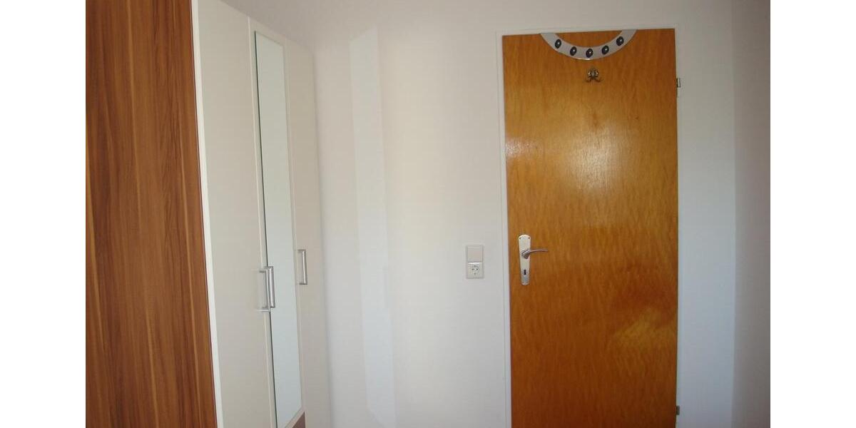 Dachgeschoßwohnung Villingen-Schwenningen Schwenningen - 1 Zimmer, 10 m&sup2;, 280&euro; | Angebot:26475896