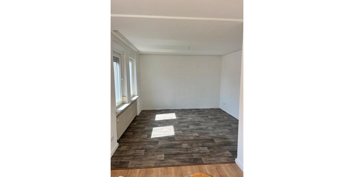 Etagenwohnung Bad Salzuflen Ehrsen-Breden - 4 Zimmer, 130 m&sup2;, 750&euro; | Angebot:26700879