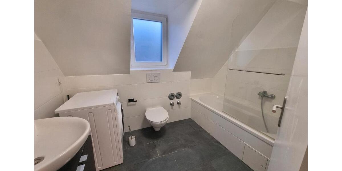 Dachgeschoßwohnung Aschaffenburg Österreicher Kolonie - 2 Zimmer, 55 m&sup2;, 890&euro; | Angebot:24655884