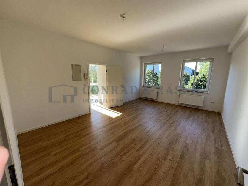 Geräumige 4-Zimmer-Wohnung mit Stellplatz – Ihr neues Zuhause wartet zimmer