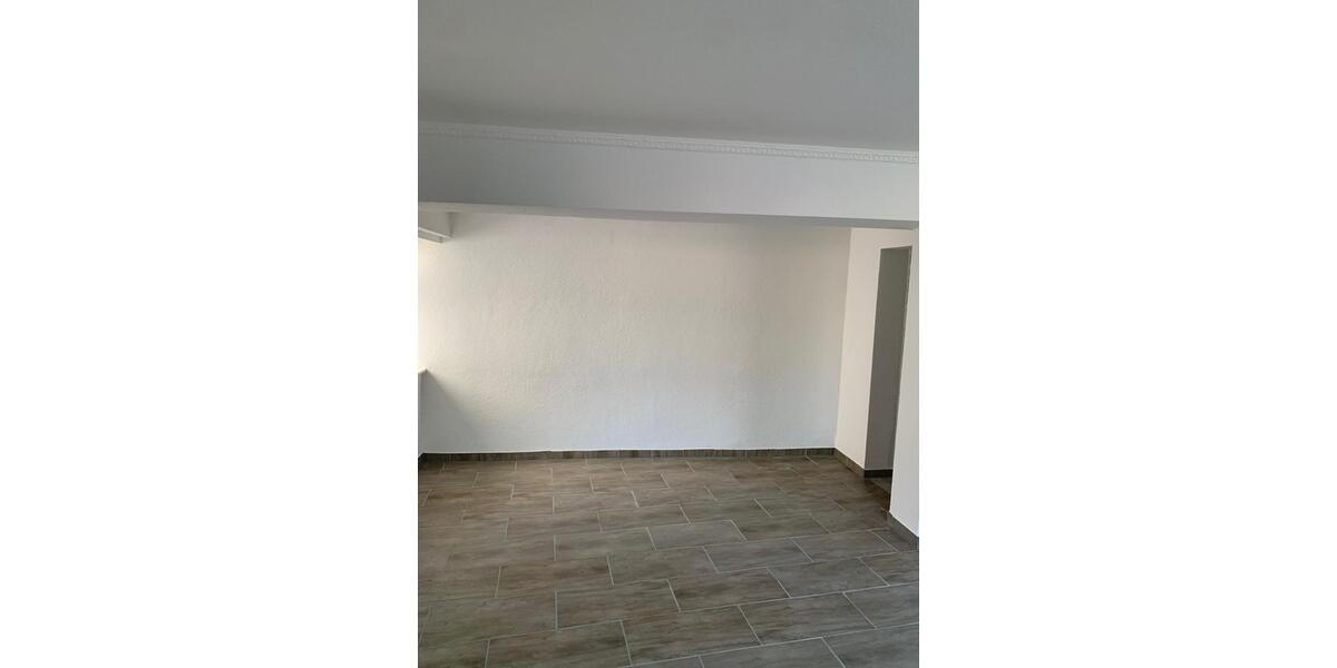 Erdgeschoßwohnung Korbach - 3 Zimmer, 77 m&sup2;, 650&euro; | Angebot:24946521