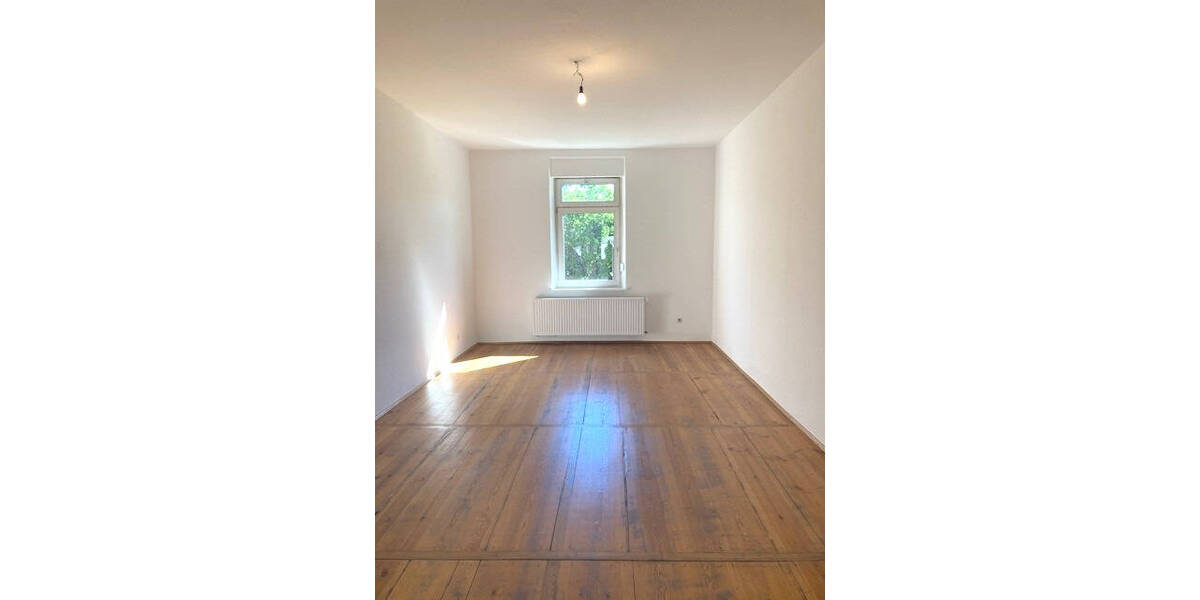 Etagenwohnung Nürnberg St Johannis - 5 Zimmer, 150 m&sup2;, 1.550&euro; | Angebot:26799159