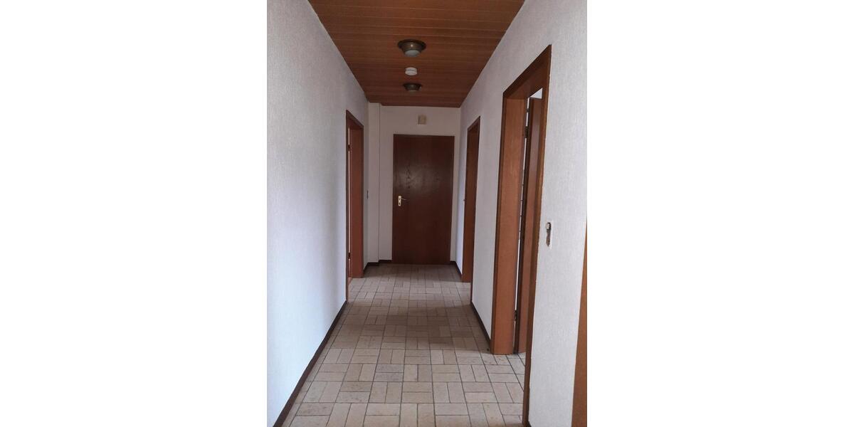 Dachgeschoßwohnung Lüdenscheid - 2 Zimmer, 60 m&sup2;, 348&euro; | Angebot:25237427