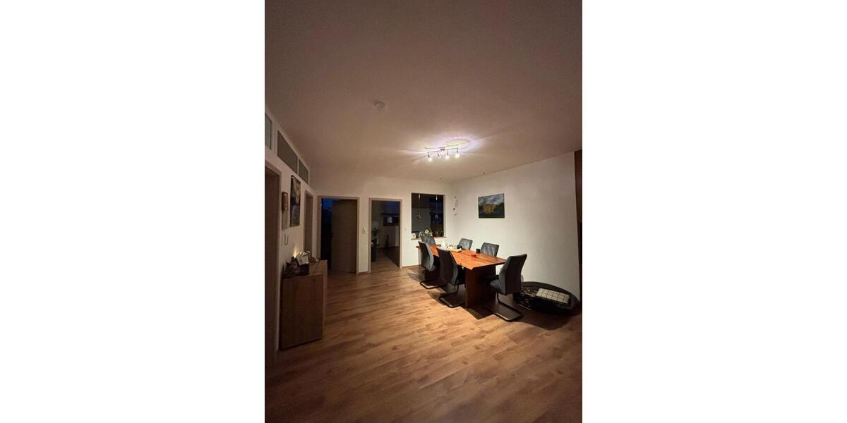 Etagenwohnung Sulzfeld - 5 Zimmer, 129 m&sup2;, 550&euro; | Angebot:24435359
