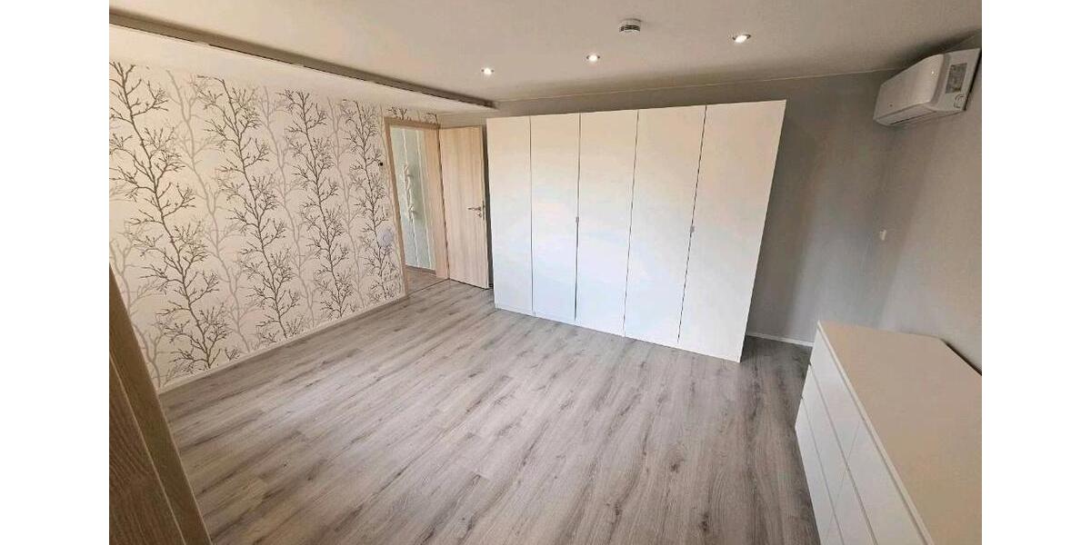 Etagenwohnung Calbe (Saale) - 3 Zimmer, 65 m&sup2;, 400&euro; | Angebot:26338496