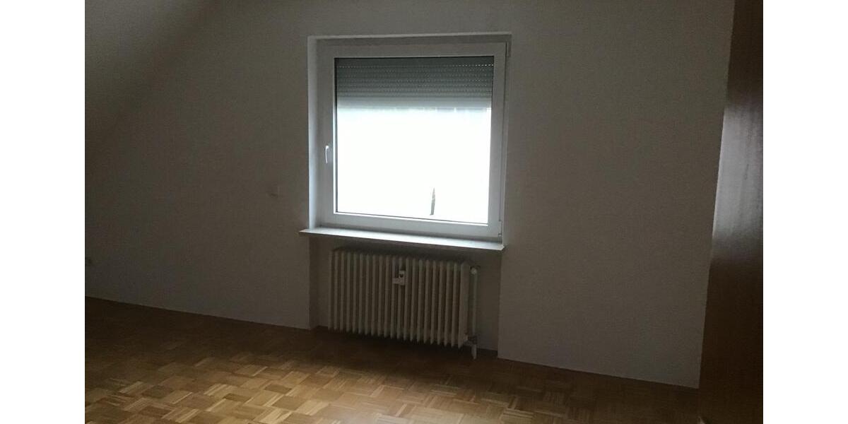 Dachgeschoßwohnung Neuenkirchen - 3 Zimmer, 86 m&sup2;, 500&euro; | Angebot:26594426