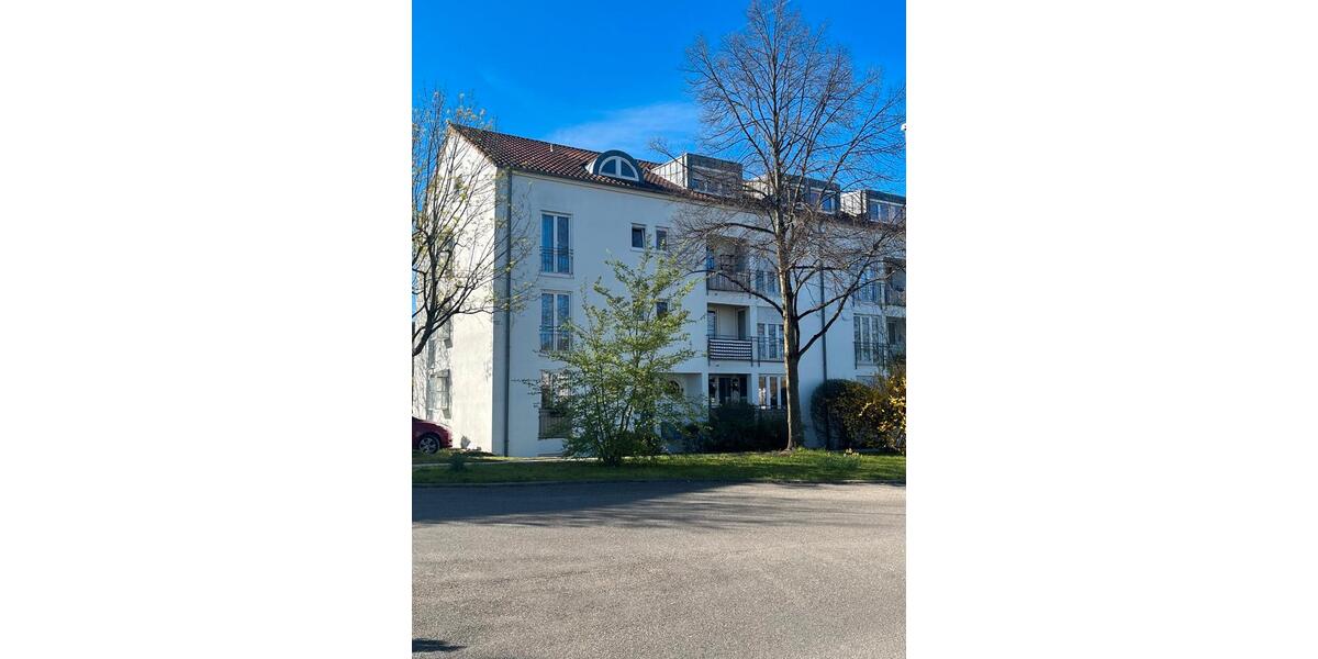 Dachgeschoßwohnung Fellbach Oeffingen - 4 Zimmer, 90 m&sup2;, 1.300&euro; | Angebot:26130840