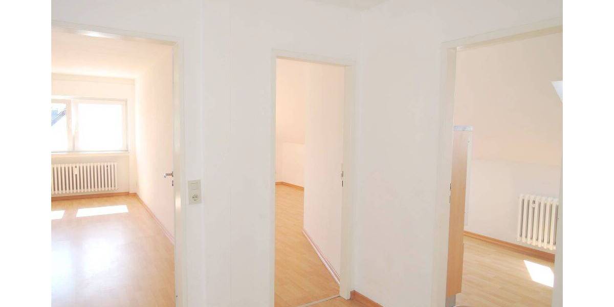 Etagenwohnung Trier Irsch - 2 Zimmer, 50 m&sup2;, 625&euro; | Angebot:25970674