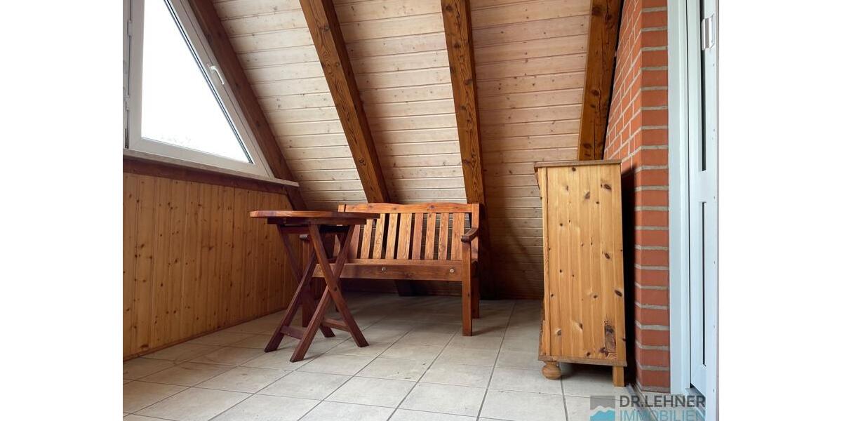 Dachgeschoßwohnung Arneburg - 3 Zimmer, 60 m&sup2;, 540&euro; | Angebot:25903053