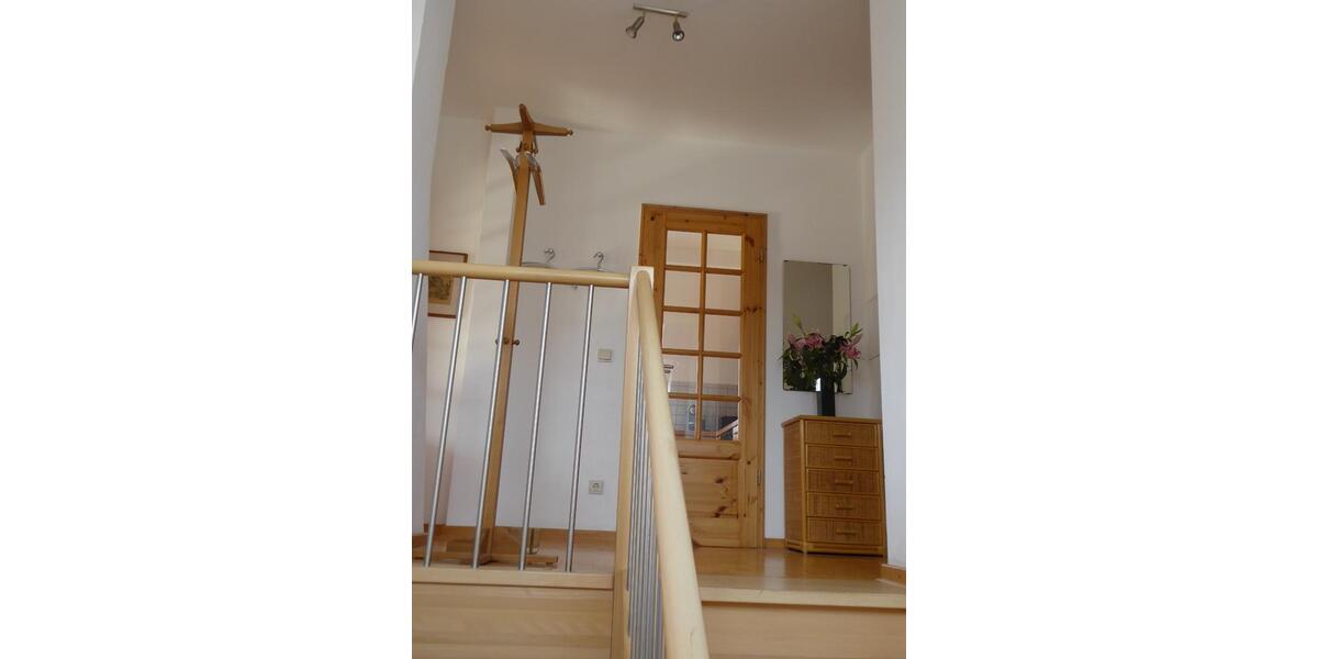 Dachgeschoßwohnung Berlin Lankwitz - 2.5 Zimmer, 85 m&sup2;, 994&euro; | Angebot:26351778