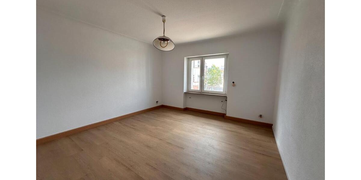 Etagenwohnung Dillingen (Saar) - 5 Zimmer, 90 m&sup2;, 750&euro; | Angebot:26247474