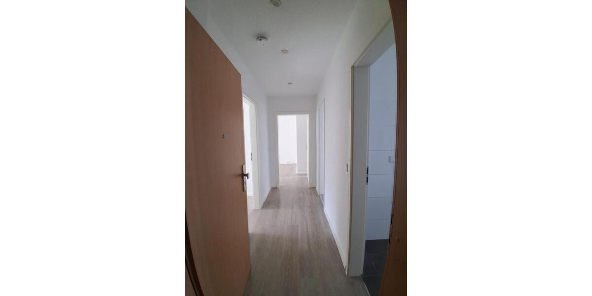 Erdgeschoßwohnung Querfurt - 3 Zimmer, 59 m&sup2;, 335&euro; | Angebot:25922723