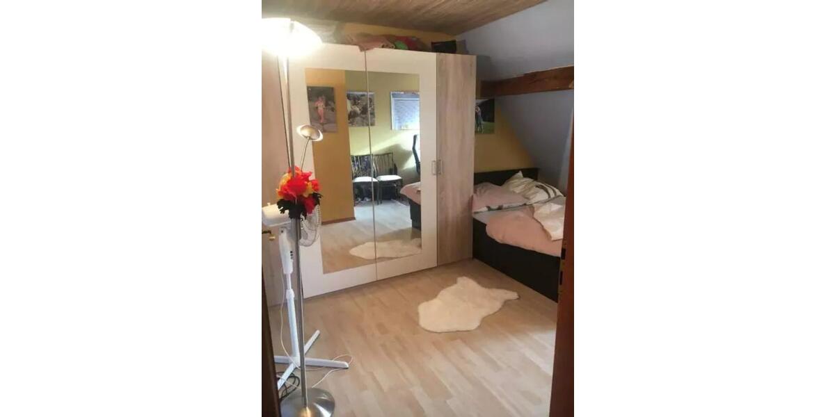 Dachgeschoßwohnung Esslingen am Neckar - 2 Zimmer, 49 m&sup2;, 900&euro; | Angebot:24612224