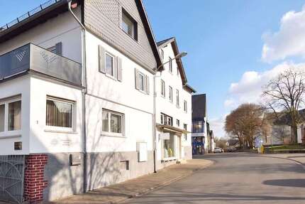 Haus Buseck - 7 Zimmer, 172 m&sup2;, 1.400&euro; | Angebot:26632411