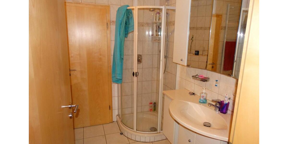 Etagenwohnung Wolferstadt - 3 Zimmer, 75 m&sup2;, 750&euro; | Angebot:24550063