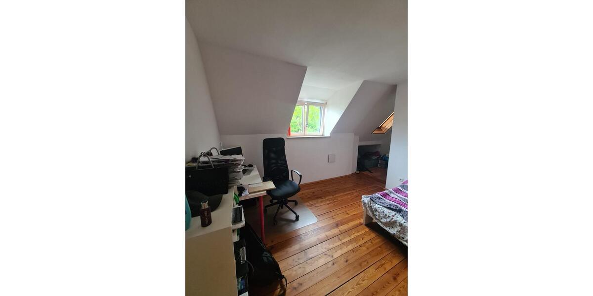 Etagenwohnung Regensburg Gallingkofen - 5 Zimmer, 130 m&sup2;, 485&euro; | Angebot:26129627
