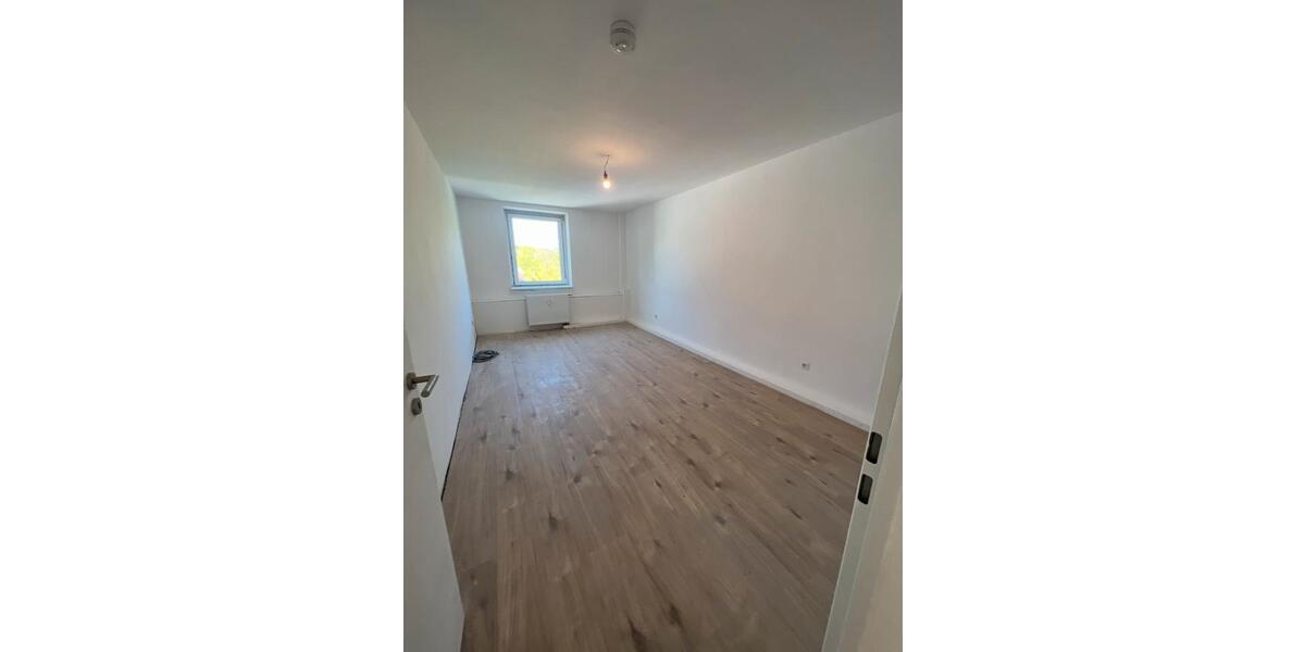 Hochparterre Hirzenhain - 3 Zimmer, 66 m&sup2;, 820&euro; | Angebot:26023224