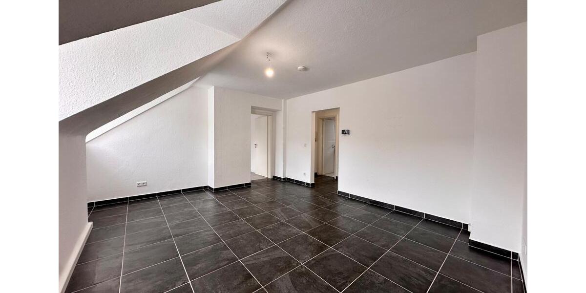 Dachgeschoßwohnung Gelsenkirchen - 4 Zimmer, 73 m&sup2;, 520&euro; | Angebot:26660193