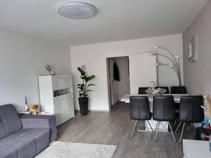 DreiZimmerwohnung mit Balkon und Stellplatz