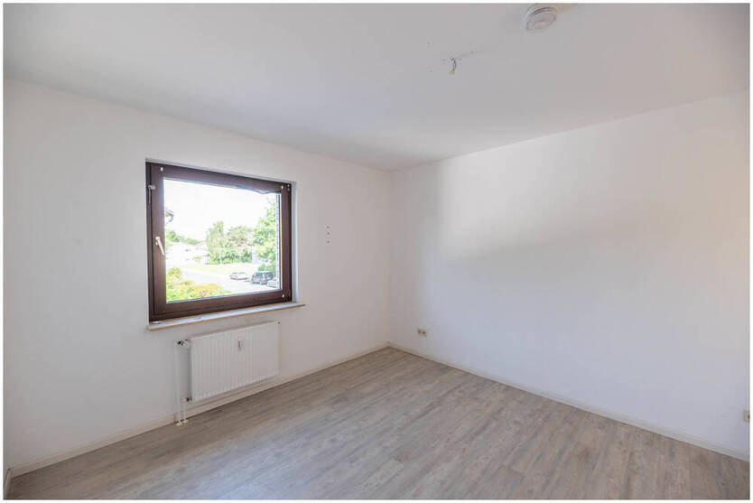Familienfreundliche Etagenwohnung mit Balkon & Tiefgarage - 115 m² zum Wohlfühlen