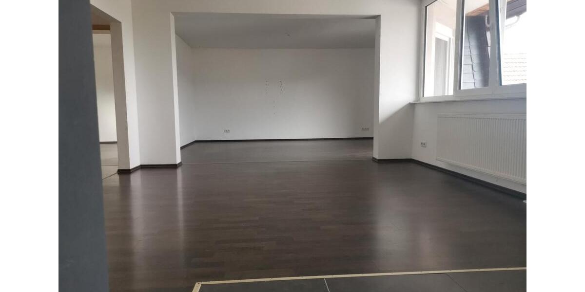 Etagenwohnung Homberg (Ohm) - 3 Zimmer, 87 m&sup2;, 680&euro; | Angebot:26448981