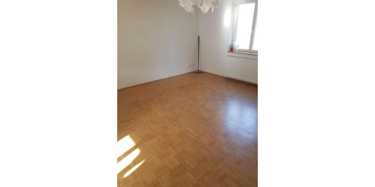Etagenwohnung Friedrichroda - 2 Zimmer, 52 m&sup2;, 420&euro; | Angebot:25684644