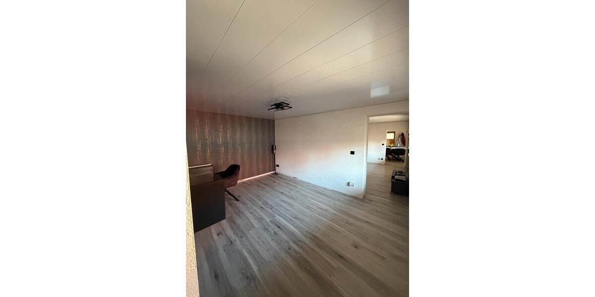 Etagenwohnung Kindelbrück - 4 Zimmer, 100 m&sup2;, 850&euro; | Angebot:26669566