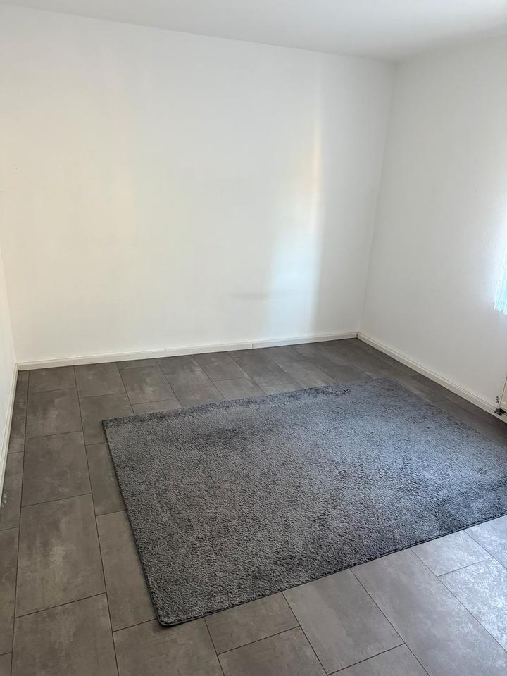 Helle 3-Zimmer-Wohnung mit Balkon in zentraler Lage – Esslingen
