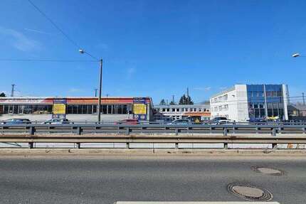 Halle in Bielefeld 3.270 € 545 m² zimmer