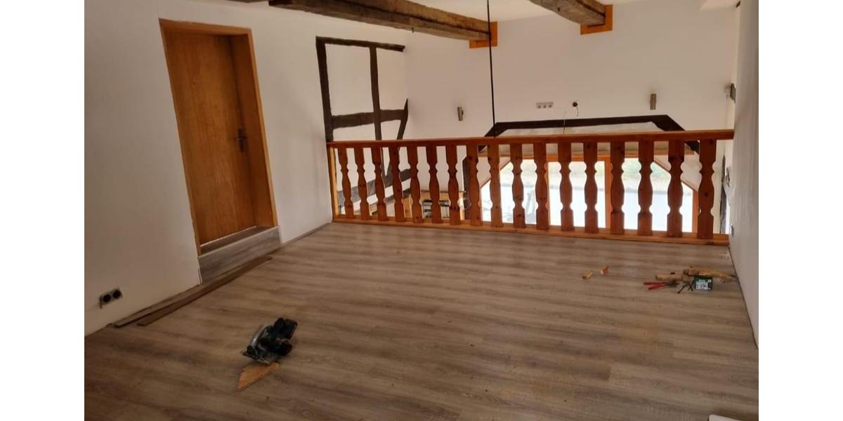 Etagenwohnung Grebenstein - 8 Zimmer, 170 m&sup2;, 1.000&euro; | Angebot:26549745