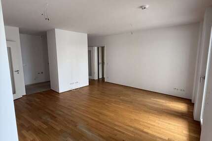 Wohnung Berlin Mitte - 4 Zimmer, 103 m&sup2;, 2.152&euro; | Angebot:27070214