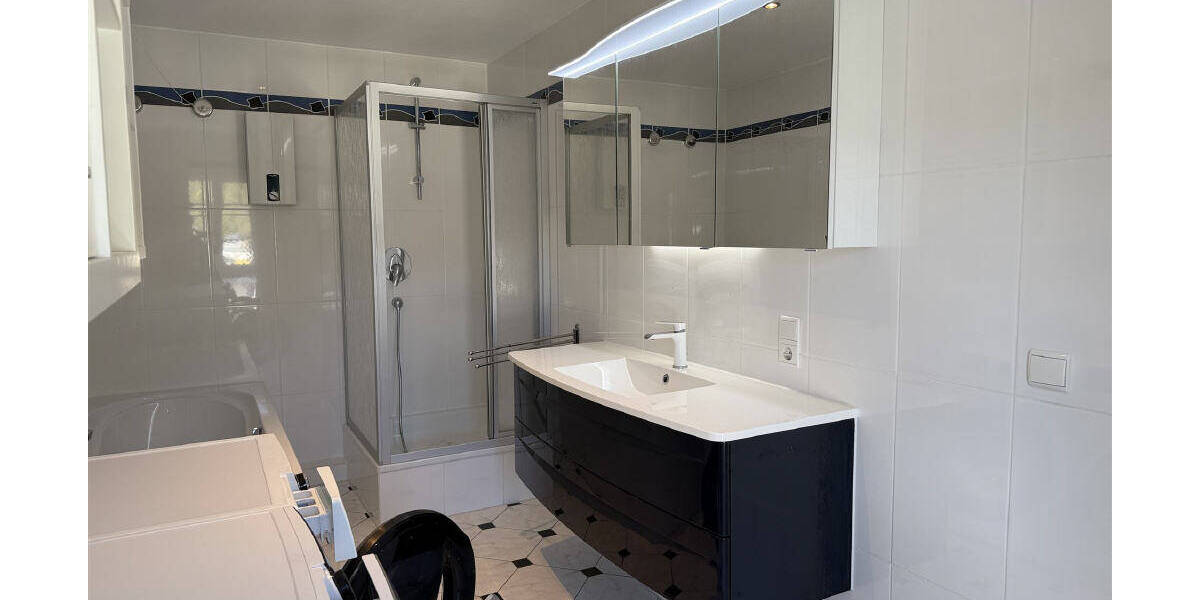 Etagenwohnung Bad Ems - 3 Zimmer, 112 m&sup2;, 1.120&euro; | Angebot:26190375