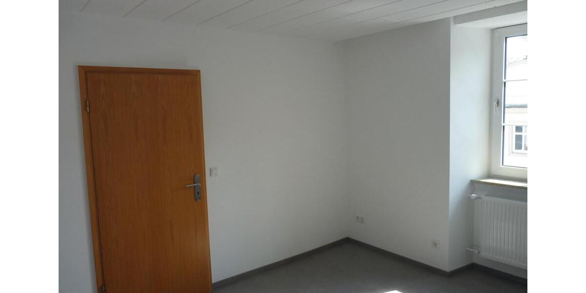 Etagenwohnung Bad Karlshafen - 3 Zimmer, 80 m&sup2;, 560&euro; | Angebot:26195944