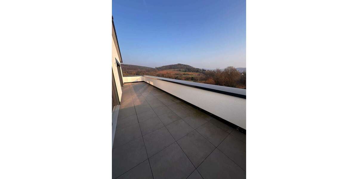 Etagenwohnung Gründau - 4 Zimmer, 140 m&sup2;, 1.690&euro; | Angebot:23281218