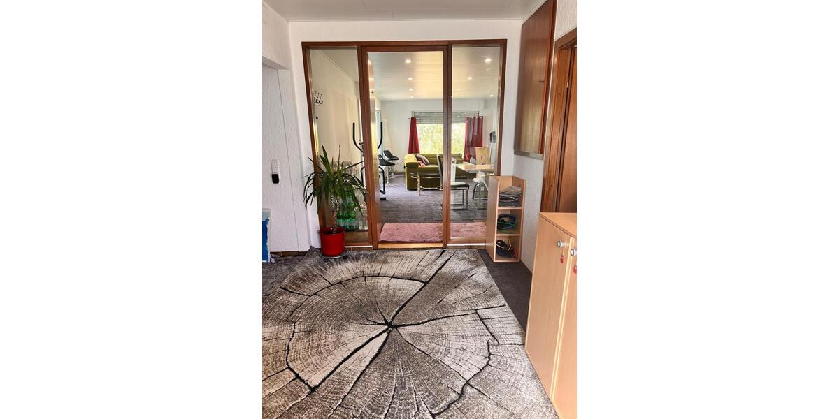 Erdgeschoßwohnung Arnsberg Oeventrop - 4 Zimmer, 115 m&sup2;, 1.700&euro; | Angebot:26432440