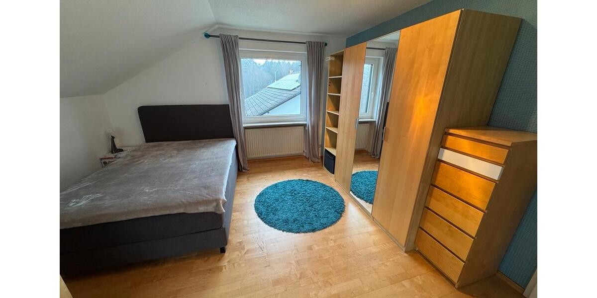 Dachgeschoßwohnung Blieskastel - 4 Zimmer, 105 m&sup2;, 1.075&euro; | Angebot:24704334