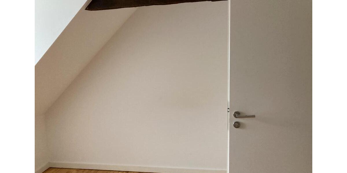 Dachgeschoßwohnung Warstein - 5 Zimmer, 129 m&sup2;, 900&euro; | Angebot:26612574